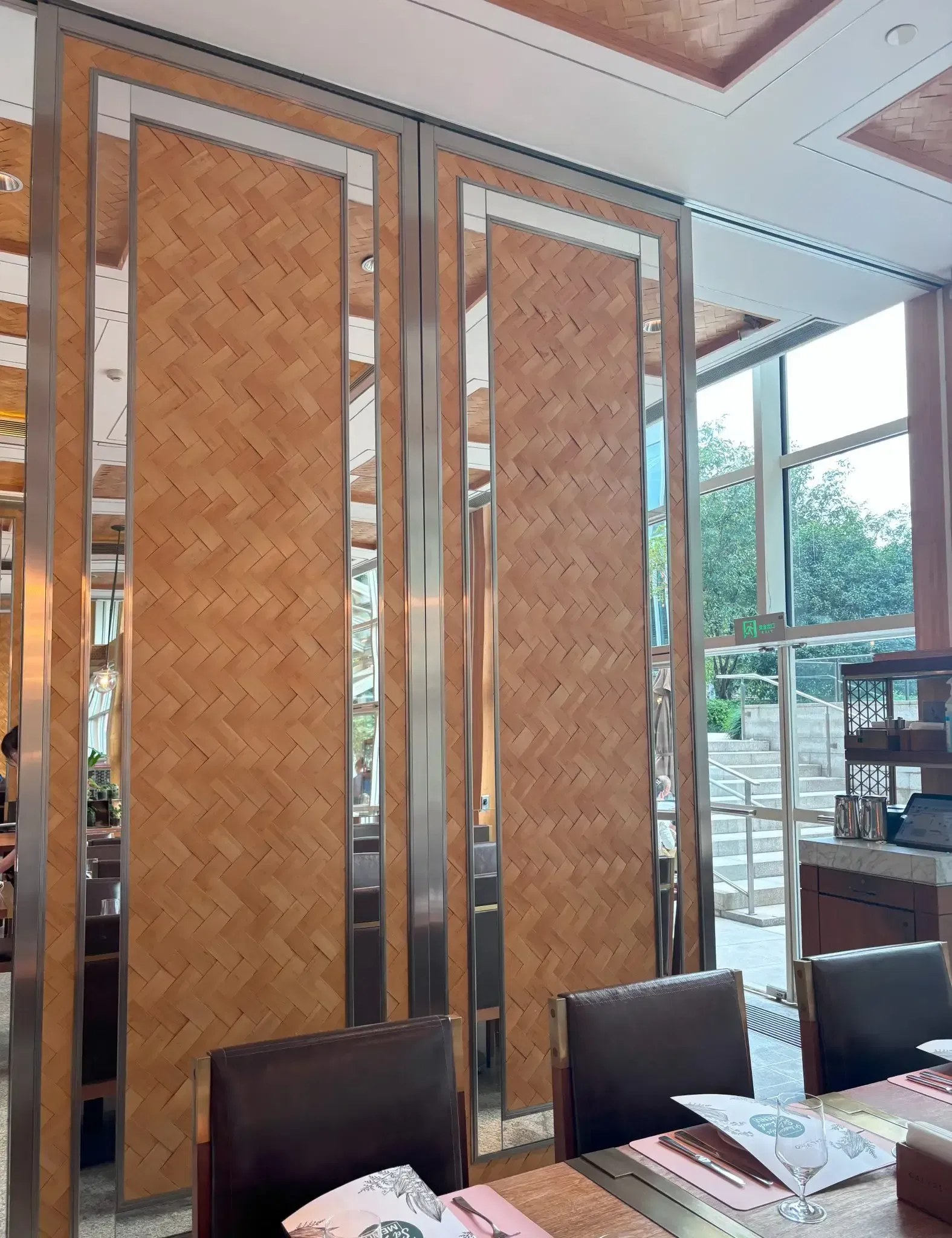 Calypso Restaurant & Lounge