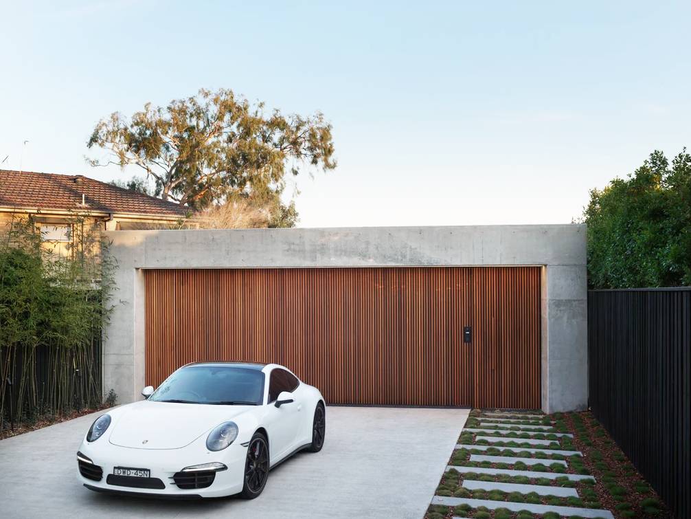 Contemporary Waterfront Villa