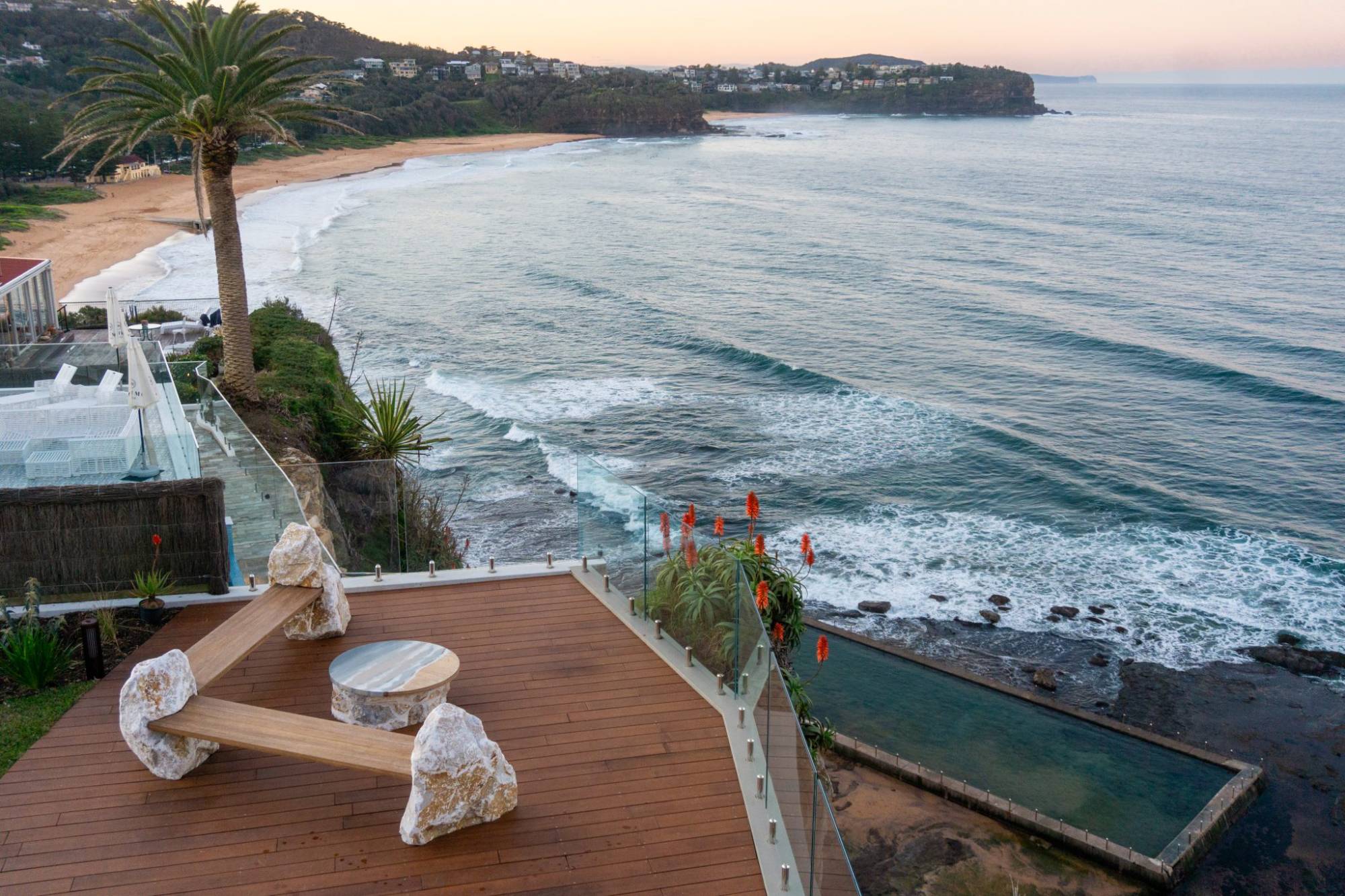 Elegant Newport Design with Indeckrity® Decking