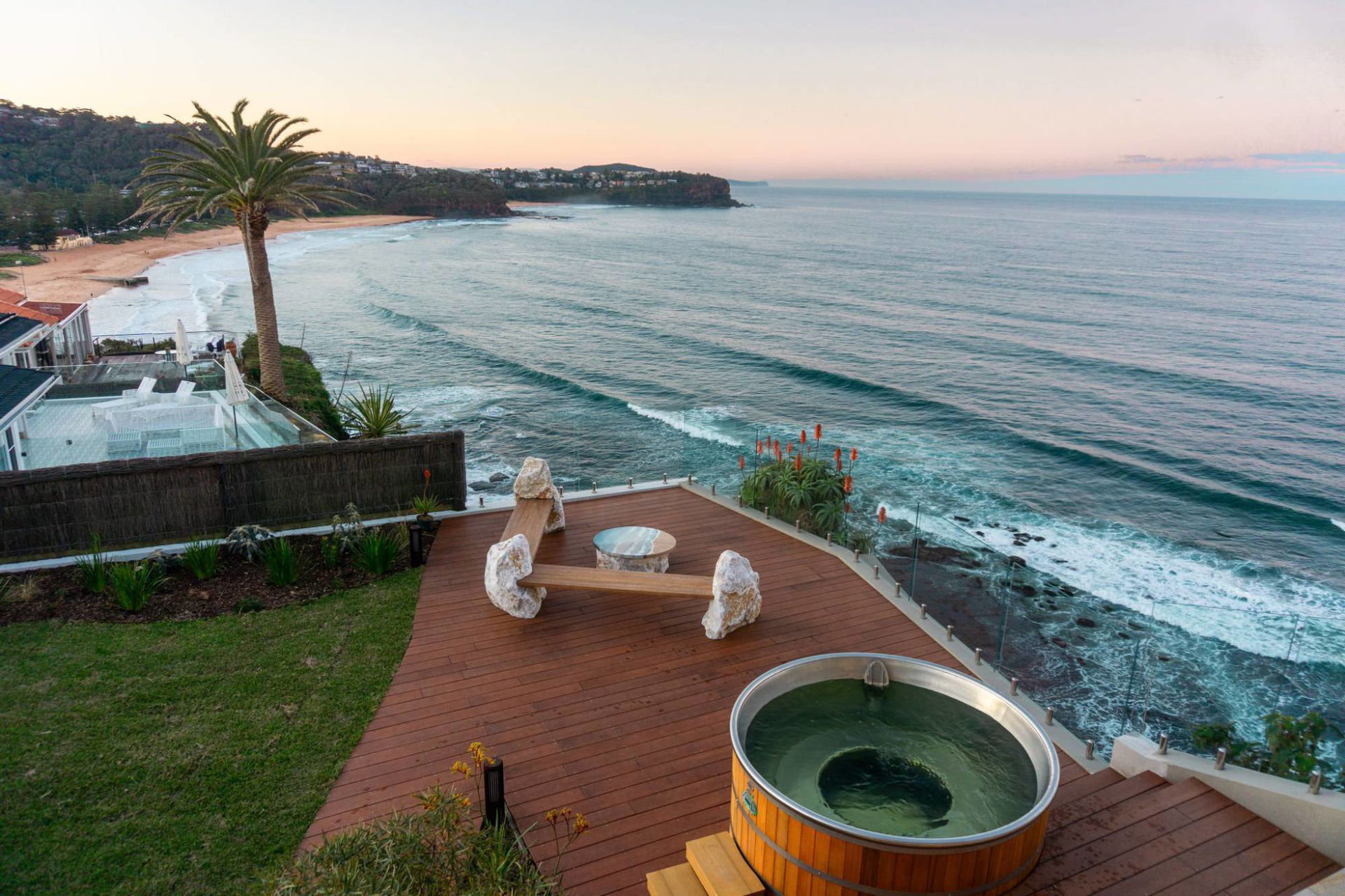 Elegant Newport Design with Indeckrity® Decking