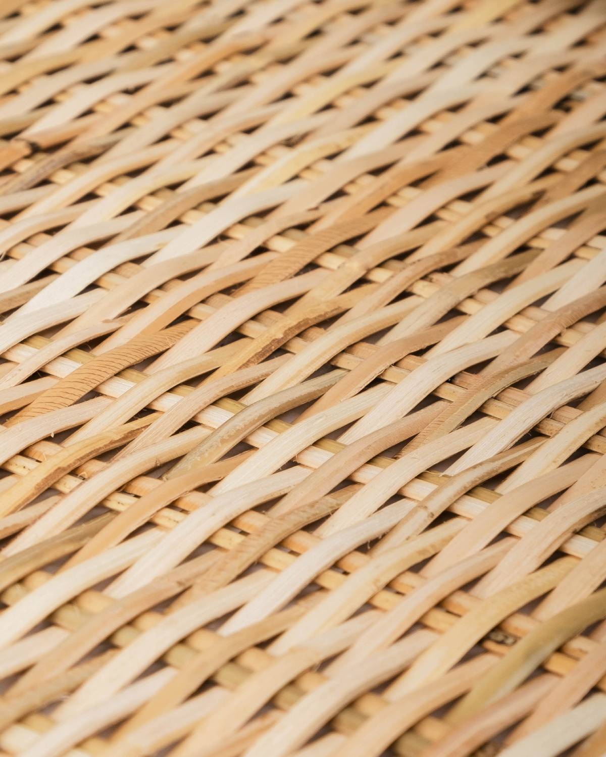 Rattan Cane Webbing Closed CCW-139