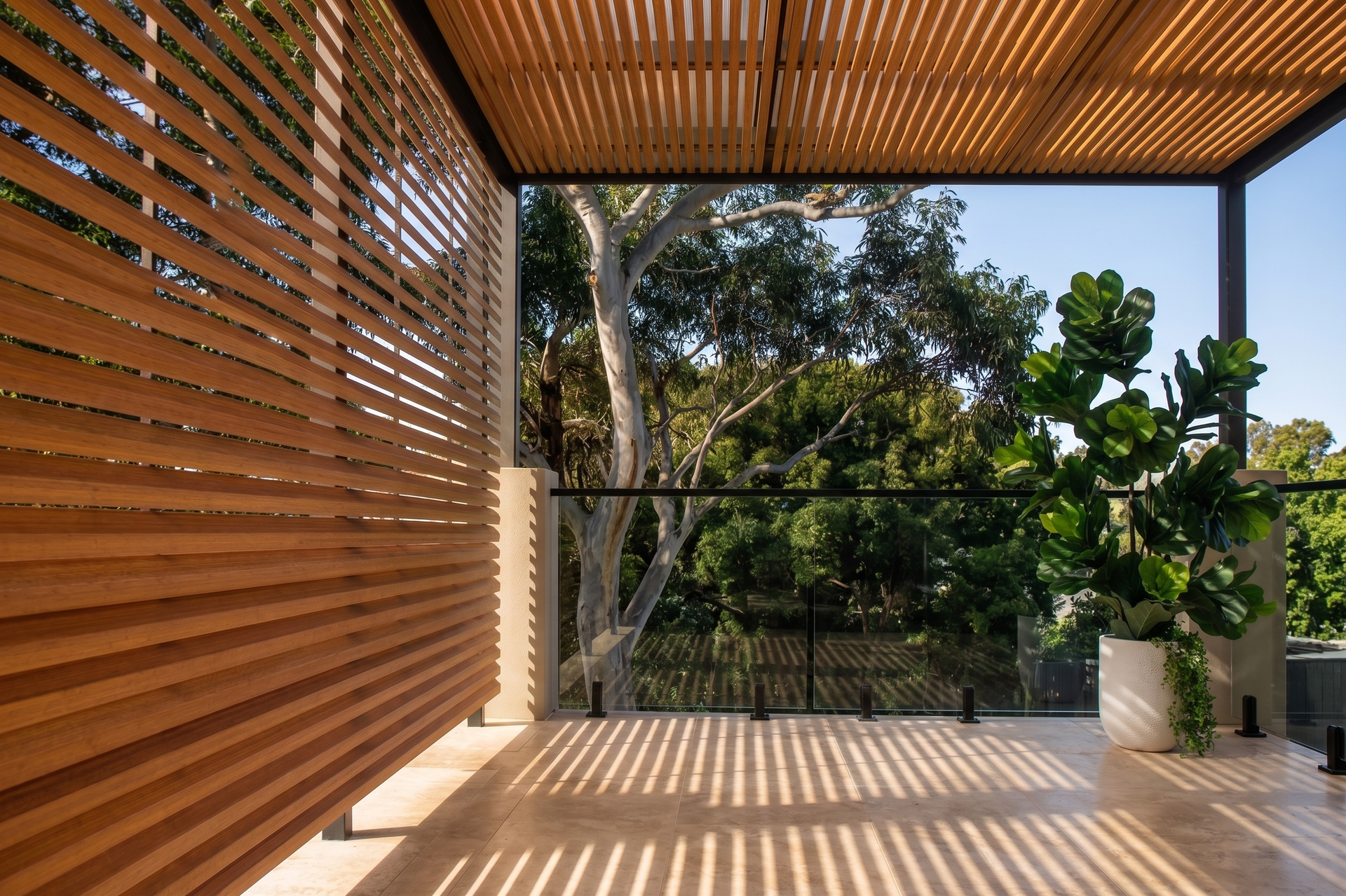 Elanora Heights_SeaChange_Cottesloe_Teak_Noosa _batten_HOB-04.png